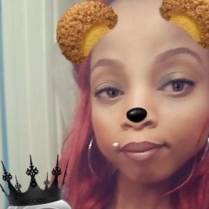 Meet your Posher, Chrissy